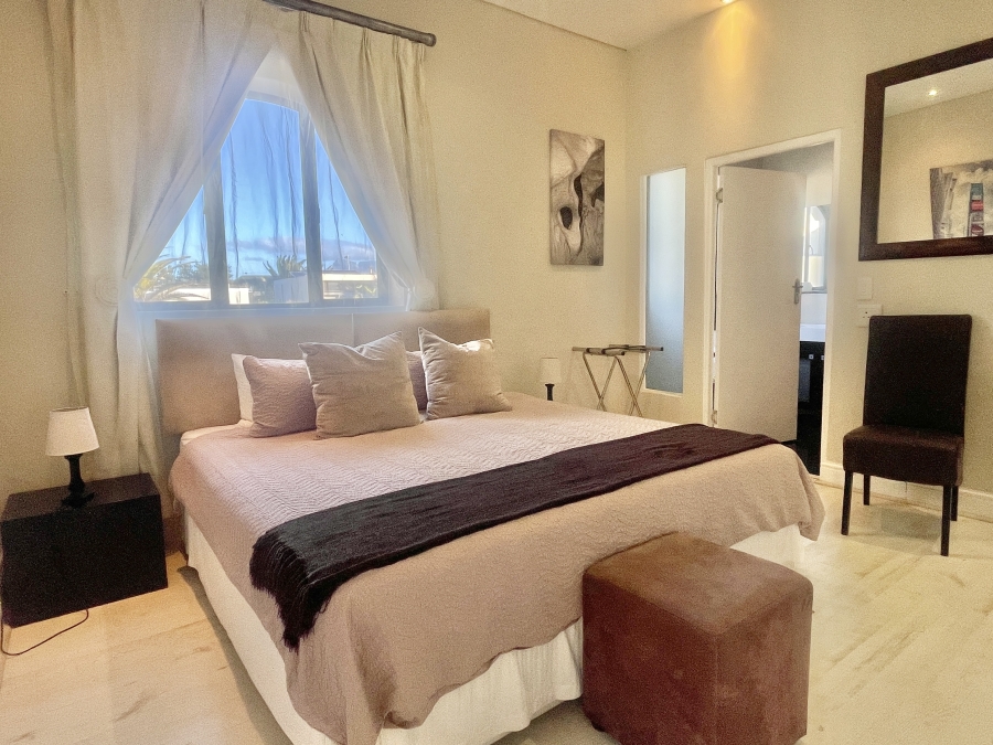 9 Bedroom Property for Sale in Sunset Beach Western Cape